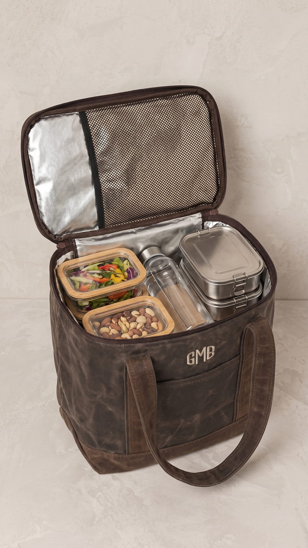 The Executive Dad Gift Bundle | Personalized Travel & Workday Gift Set - Signature - Image 9